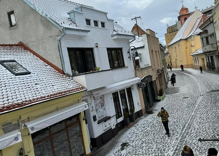 Апартаменти Central Stay Brasov *